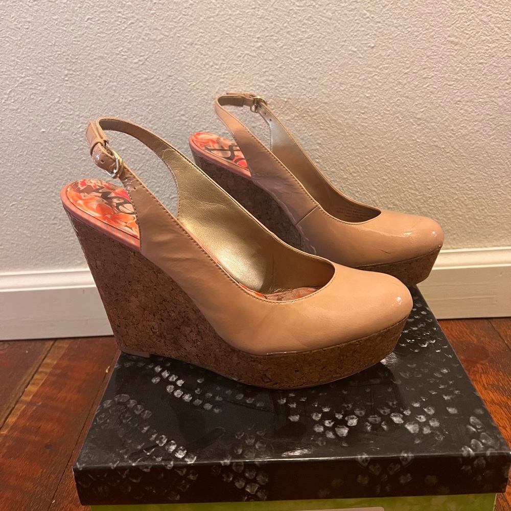 Sam Edelman Mallory wedge in Blush.